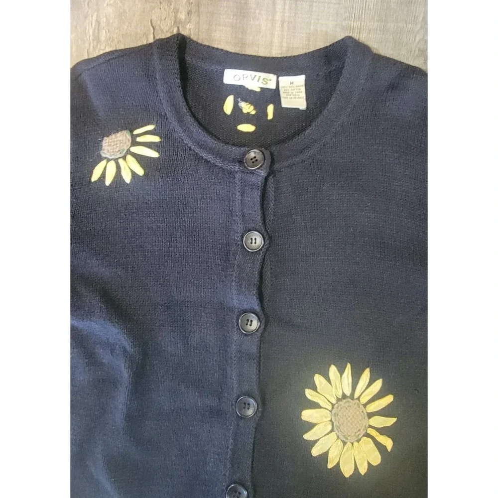 Orvis Women's Medium Cardigan  Button Up Sweater Flowers Daisy's‎ Navy Blue
